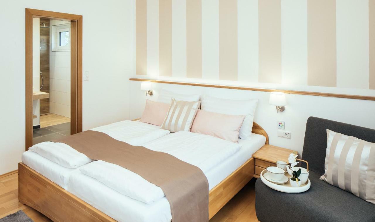 Pension Auszeit Velden Velden am Woerthersee Exterior photo